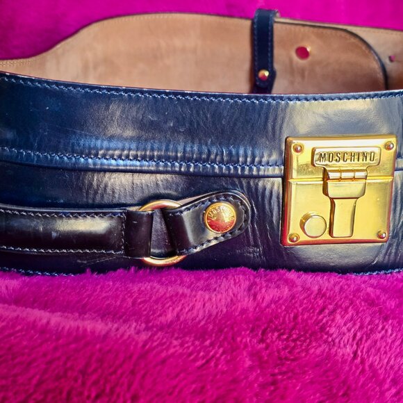 Rare Moschino Redwall Leather Belt sz 44 main image 7